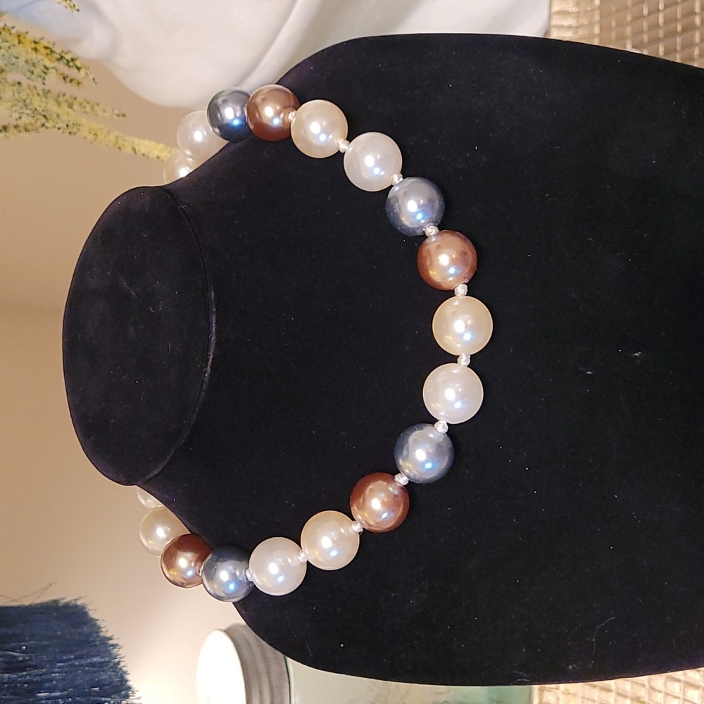 Large Chunky Pearl Choker - Picture 1 of 7